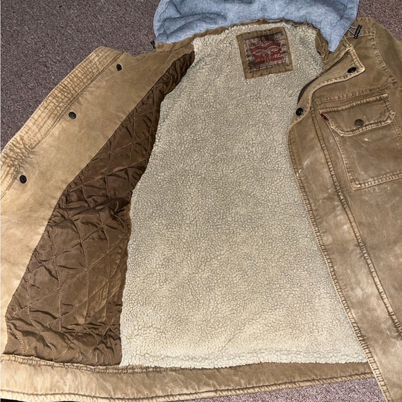 Men’s Levi Strauss Jacket - Picture 3 of 9